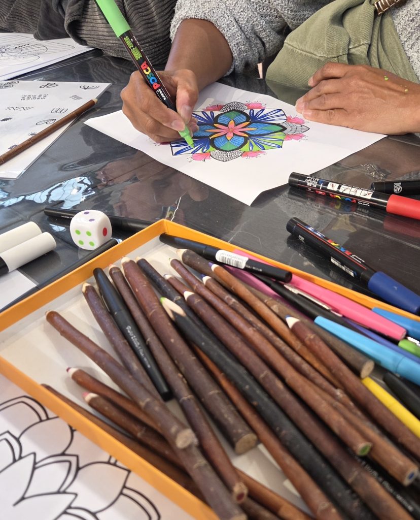 Atelier créatif sur un marché de créateurs : créations zenart