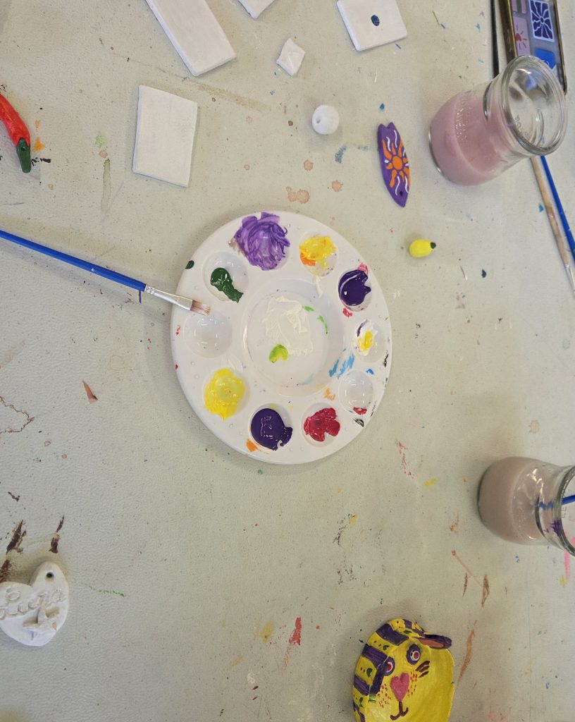 Atelier peinture sur argile auto-durcissante